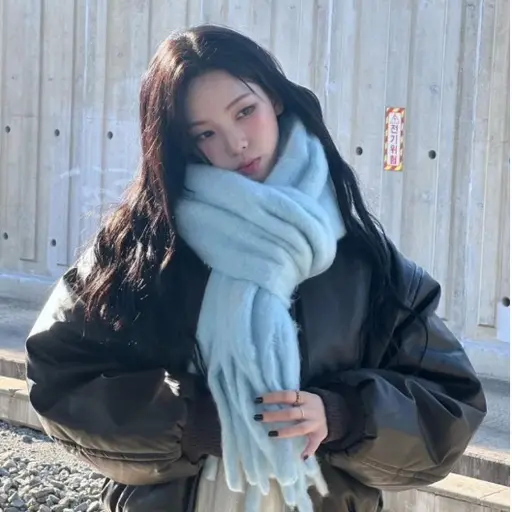 CleanViper2612의 민정 누나