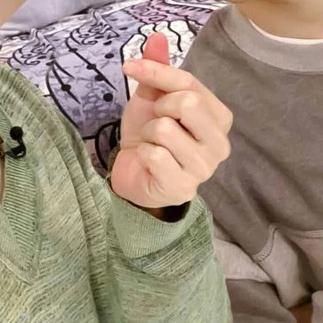 김우섟