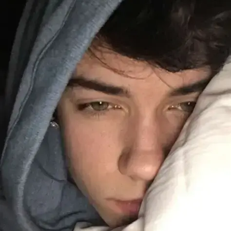 Jadcoblovehim----의 Stream Crashed by Him
