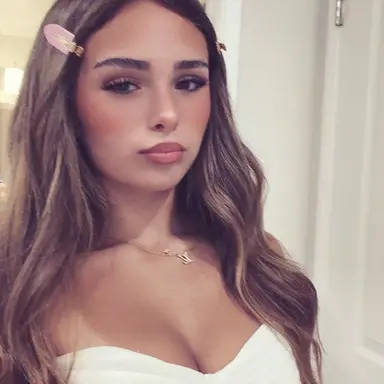 Profile image of Gia