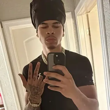 Profile image of Gio