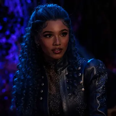 Profile image of Chloe Charming