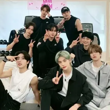 Profile image of BL- Stray Kids