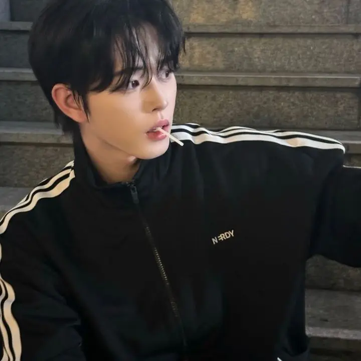 minz.o_의 유하중 남녀무리