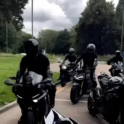 JumpyLeech3944의 Biker bsf gc