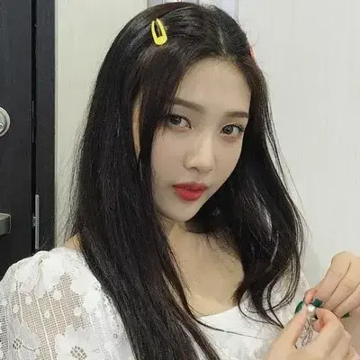 GruffTail5337의 Kpop idol simulation