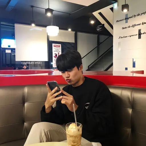 PoeticBoas5255의 설영우