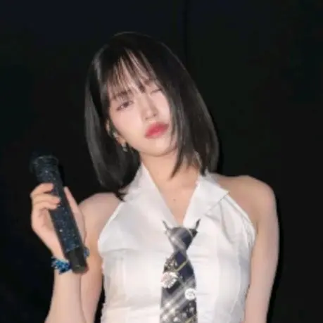 BoringFruit1179의 내가 아이브 장원영?!!