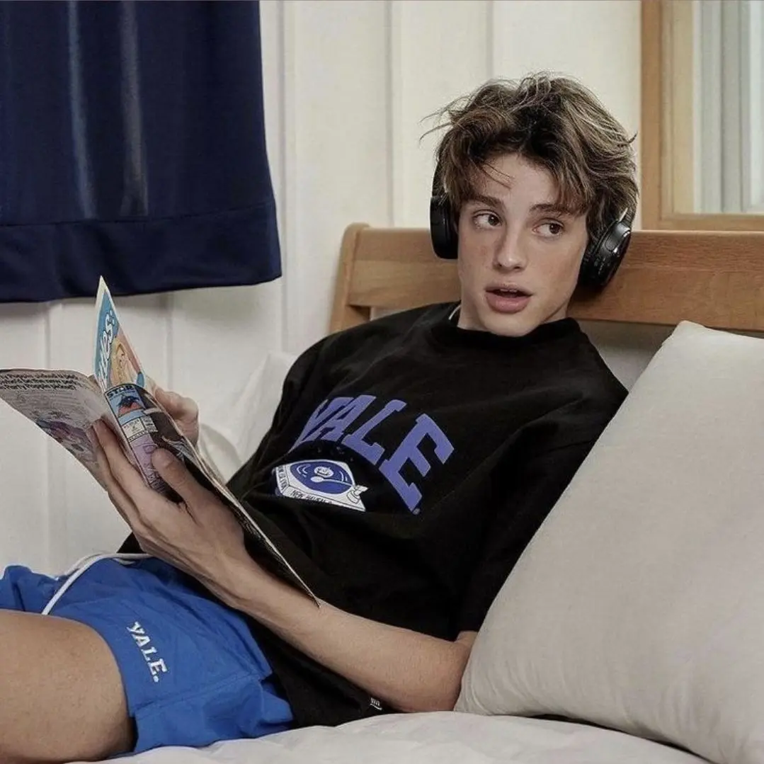 TidySpear0464의 Faking It on the Court