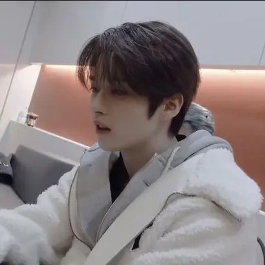 Profile image of Leeknow