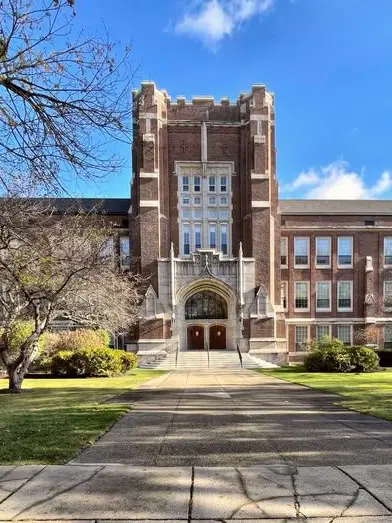 StockyCream1539의 Rosewood Private School
