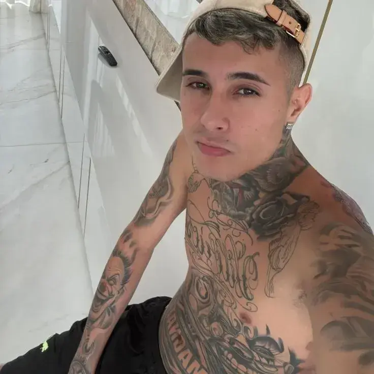 SkinnyDream6929의 Mc Paiva