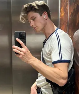 Profile image of Henry