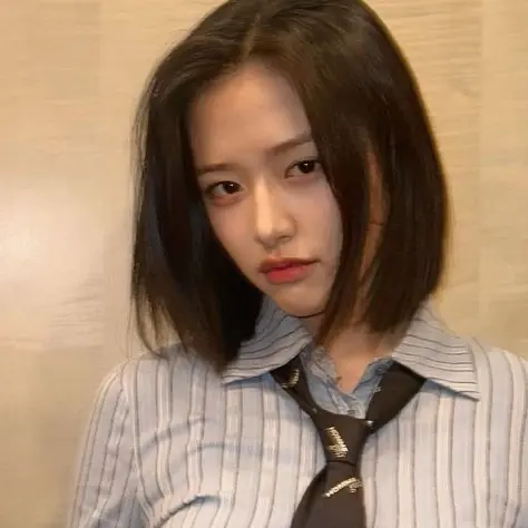 ominaleeo09의 비서 안유진