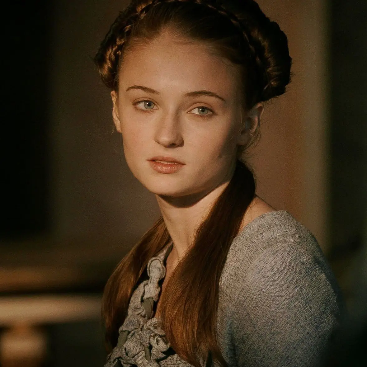 BruteTulip1317의 Two Queens, One Heir