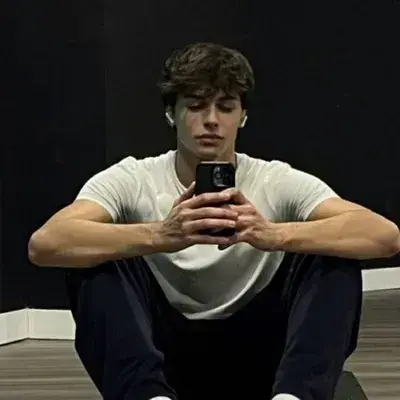 GaudyDust4491의 Childhood BFF