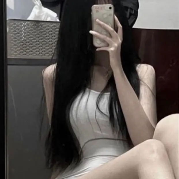 AgedRest2966의 급똥마려운 일진녀들