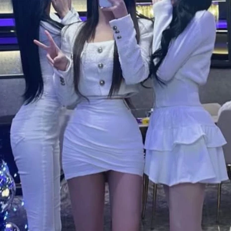 일진녀들 정아,윤지,수아