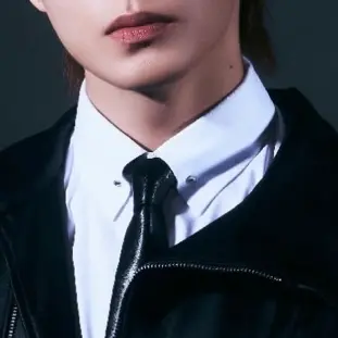 BlackFloor9678의 이민형