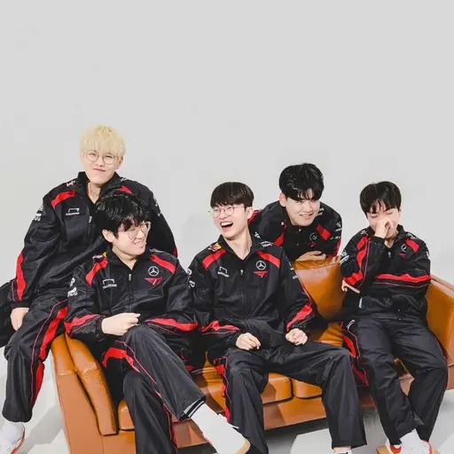 PurelyAtom1565의 프로게이머로 살아남기