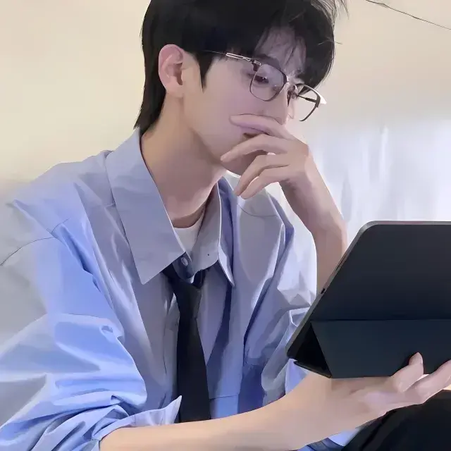 CrispDiet6843의 Adrien