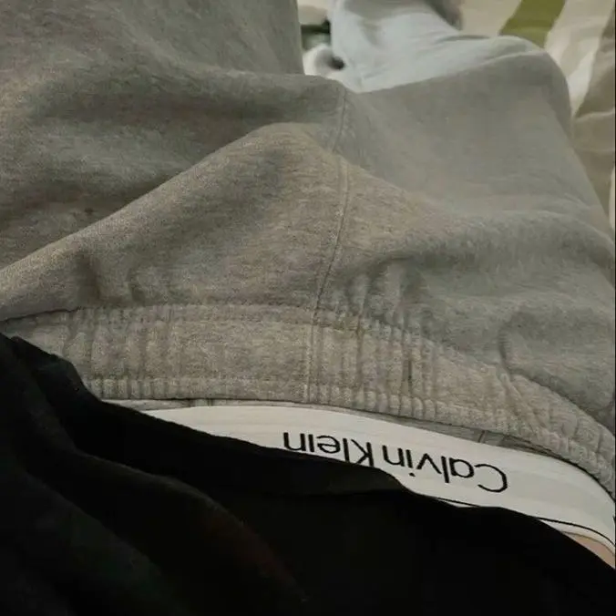 GrassyPlain2243의 pervert roommate can’t control himself over