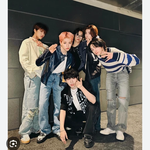보이넥스트도어