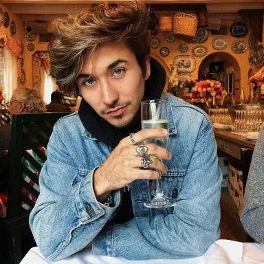 Profile image of Brennan Taylor