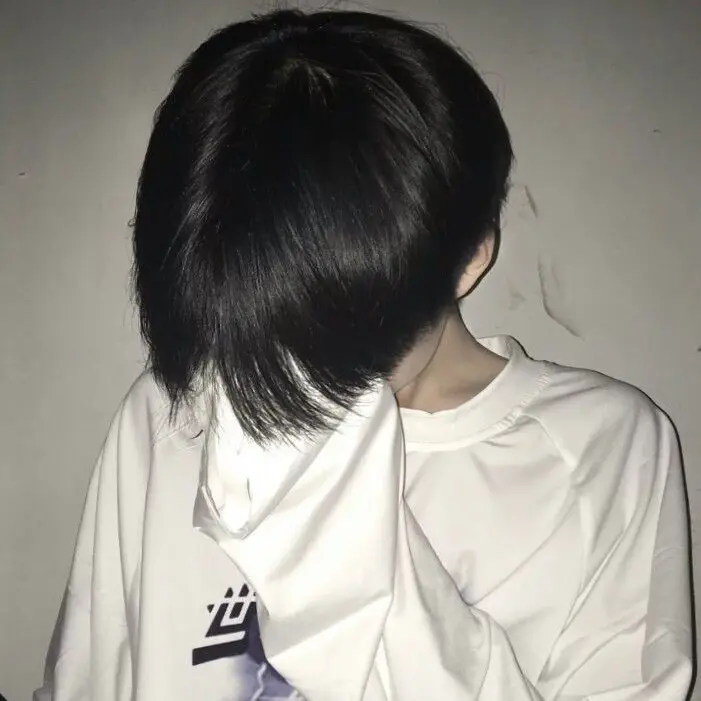 namaenasi의 伊藤  愛輝