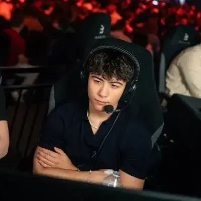 PoorTrain4631의 Roommate Spoit