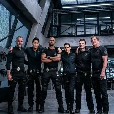 Profile image of the team