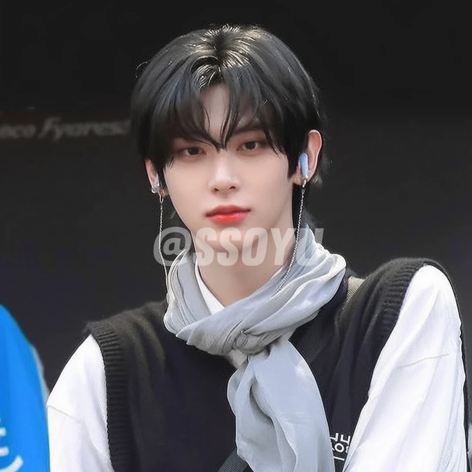 이현우