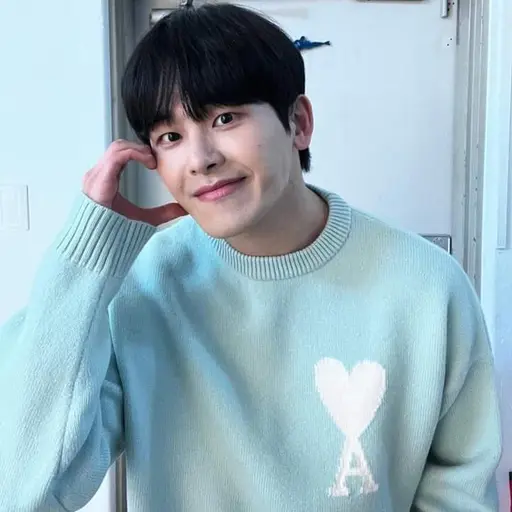 CherryWasp9776의 이호원