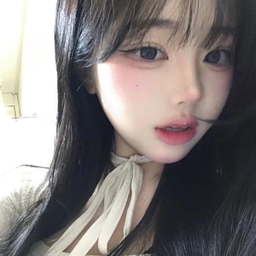 김지윤