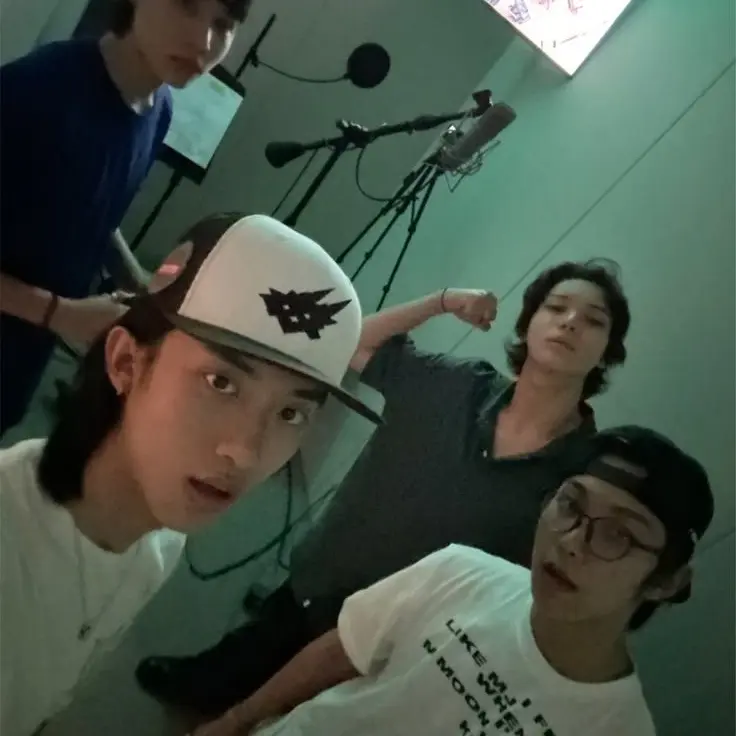 FakeTrade0796의 𝐎𝐥𝐝 𝐥𝐨𝐯𝐞 𝐬𝐥𝐨𝐰𝐥𝐲 𝐝𝐲𝐢𝐧𝐠