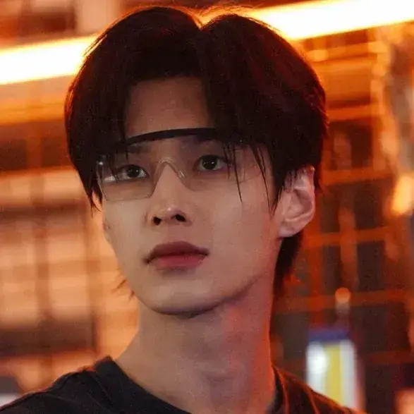 TartGlaze3786의 Lin Wei