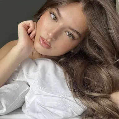 Profile image of Lola