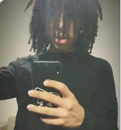 StormyZebra8436의 Dreadlocked Malik