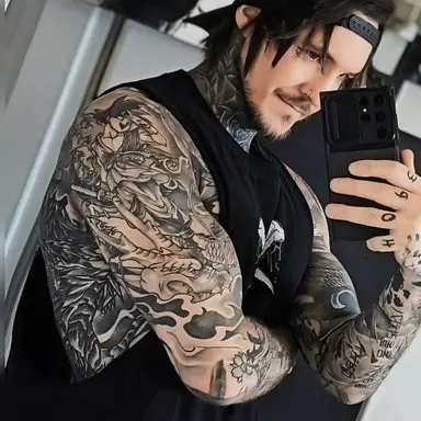 Profile image of Dominic Topez