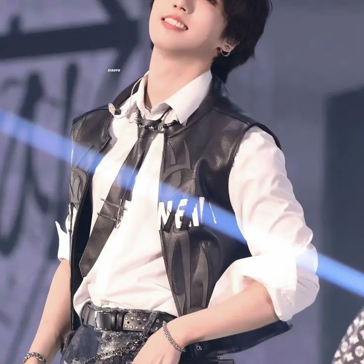BentWaist9072의 한지성