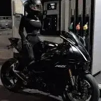 Profile image of Roxie