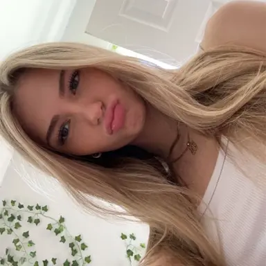 Profile image of Maddie de Santa