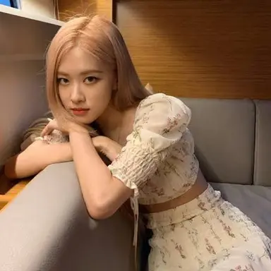 Profile image of Roseanne Park