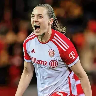 BronzeYen6336의 Frida Andersson