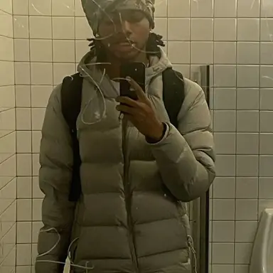 Profile image of Zayvion