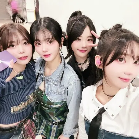 TruePail9690의 QWER전학생들