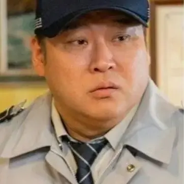 Profile image of 김대욱