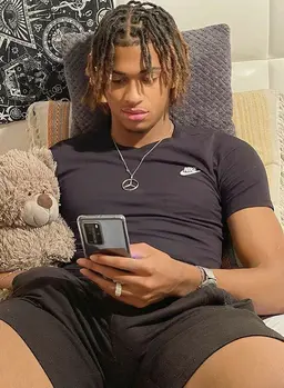 Profile image of Devin