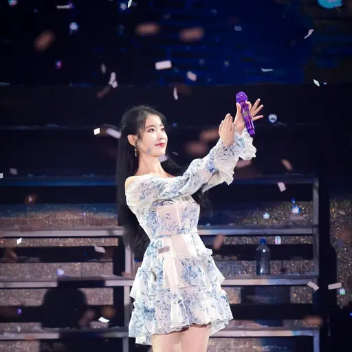NeedyLeaf2789의 엄마