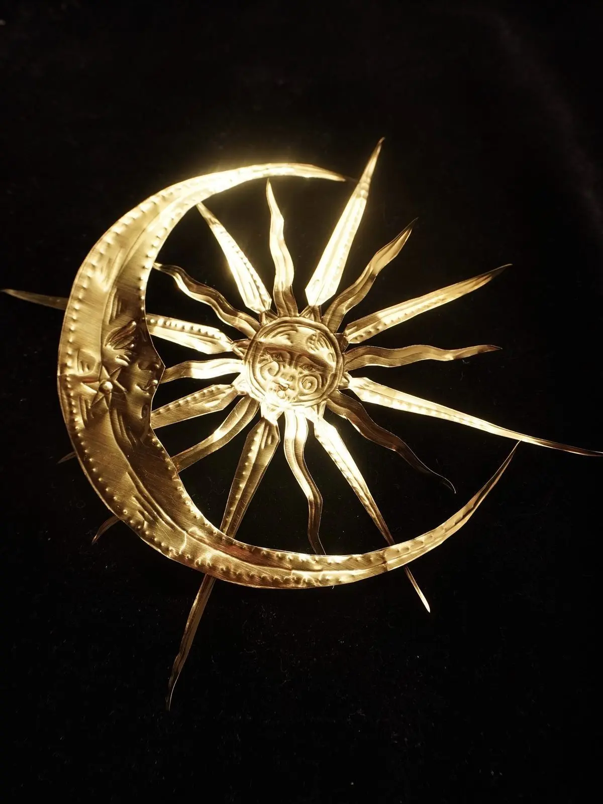 WryPhone5714의 태양과 달.